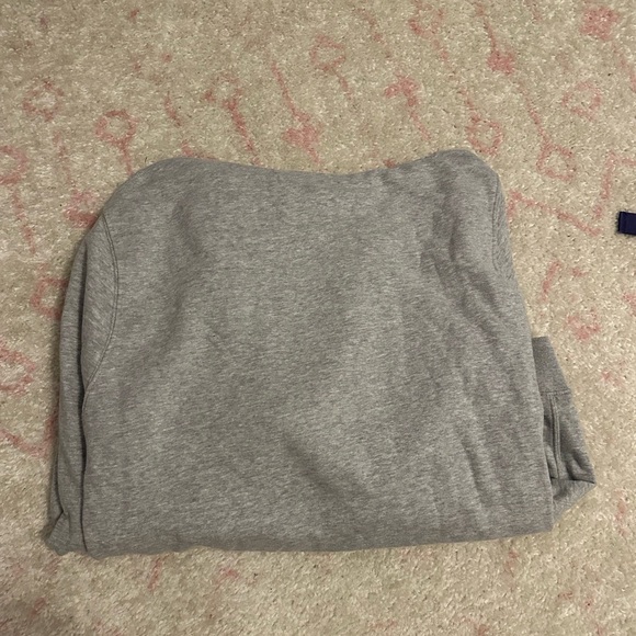 Nike Sweatshirt with black emblem! - Picture 5 of 5